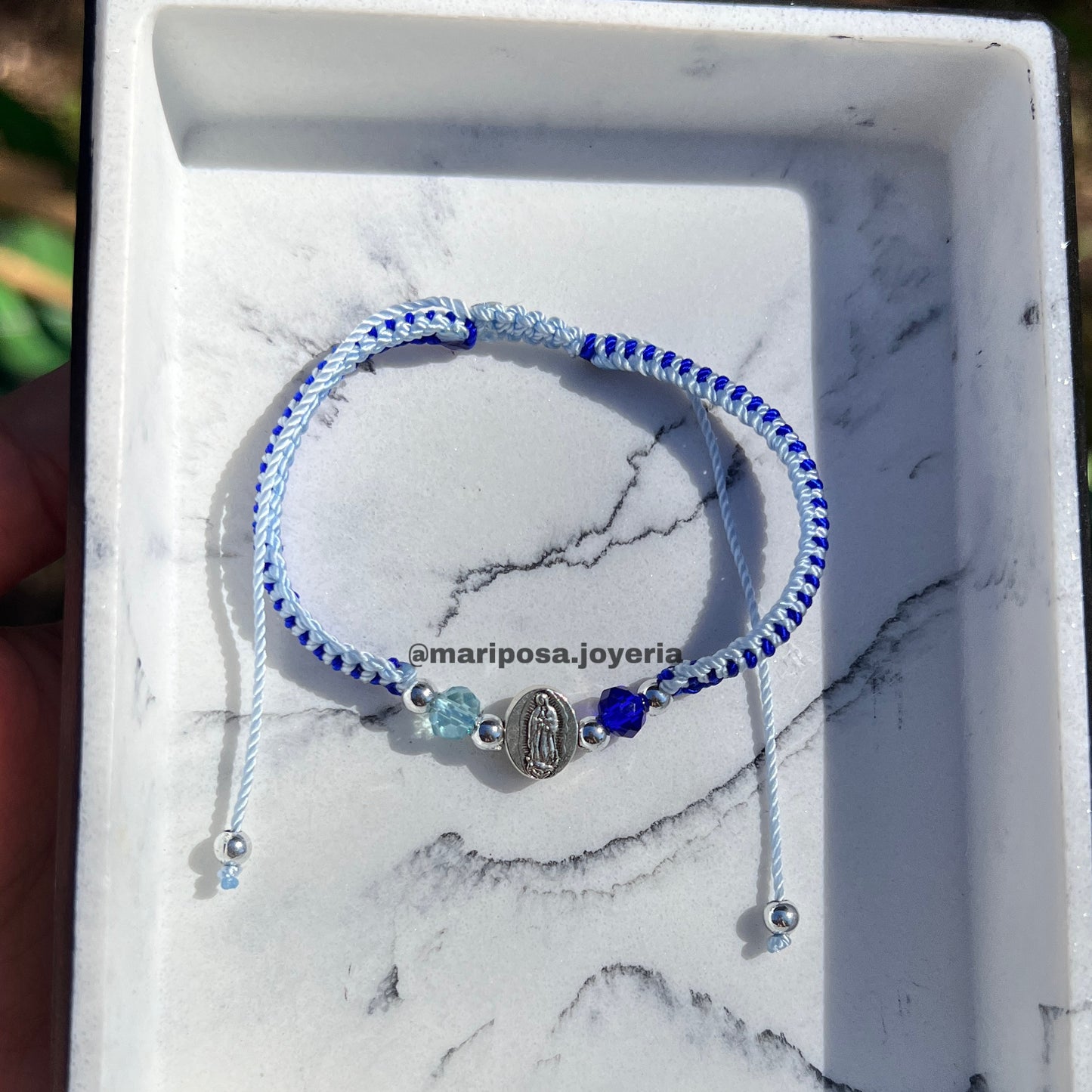 Virgen de Guadalupe Azul Thread Bracelet