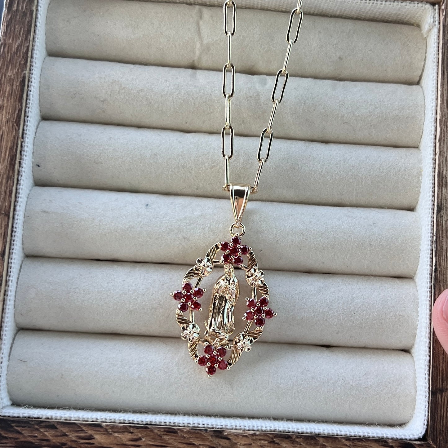 Virgencita de Guadalupe Florecitas Necklace - Red